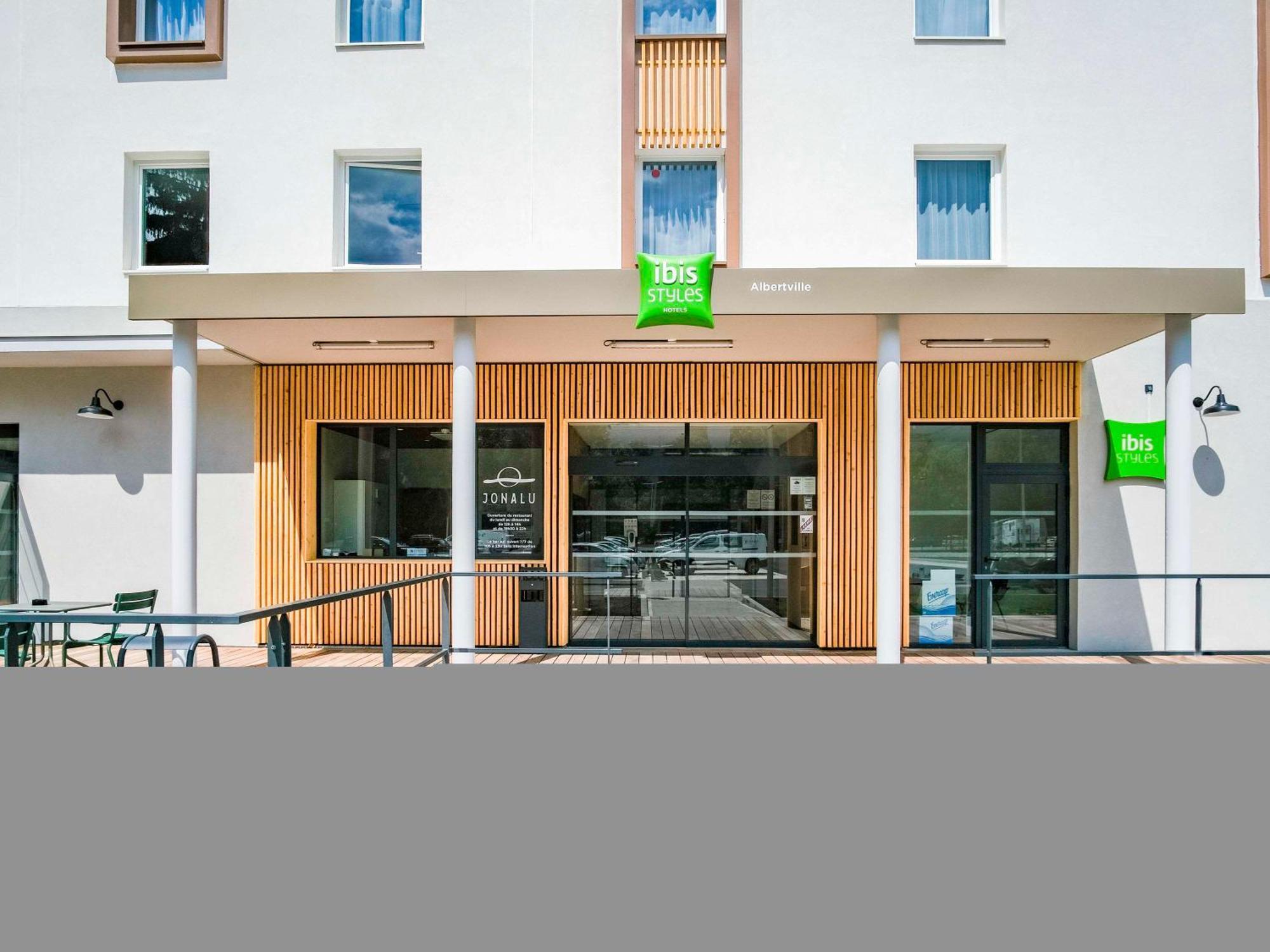 NEW ibis Styles Albertville Exterior foto
