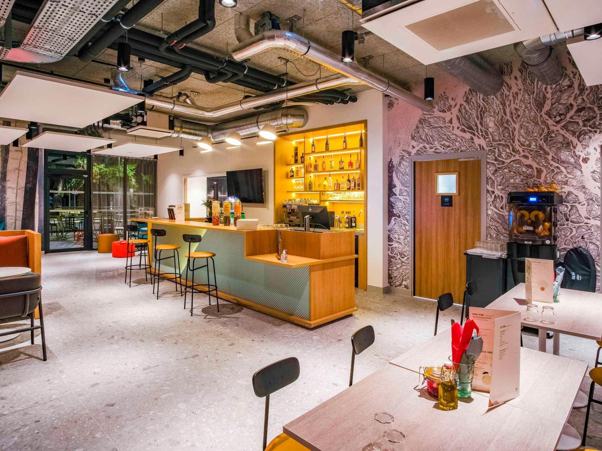 NEW ibis Styles Albertville Exterior foto